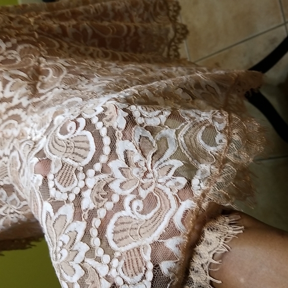 Champagne color lace dress back zipper Sz ( S ) - Picture 6 of 7